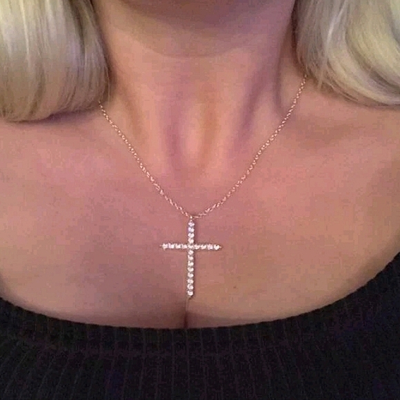 💖 2/$30 Gold Rhinestone religious cross pendant chain women's necklace New - Picture 3 of 13